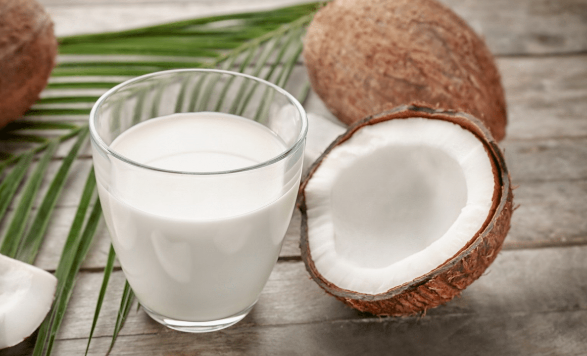 Coconut milk against parasites